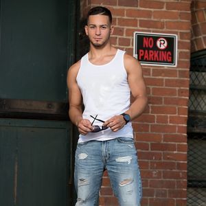 Meet your Posher, Raymond